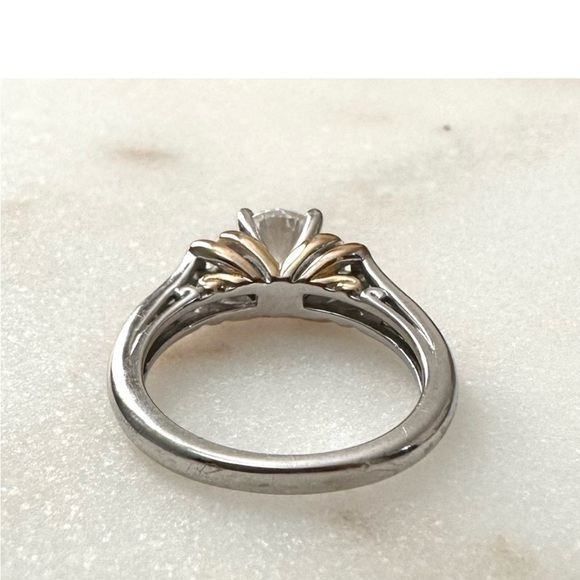 Moissanite 1.00ct DEW Solitaire Platineve Sterling Silver Ring with 14k Gold - Picture 5 of 7